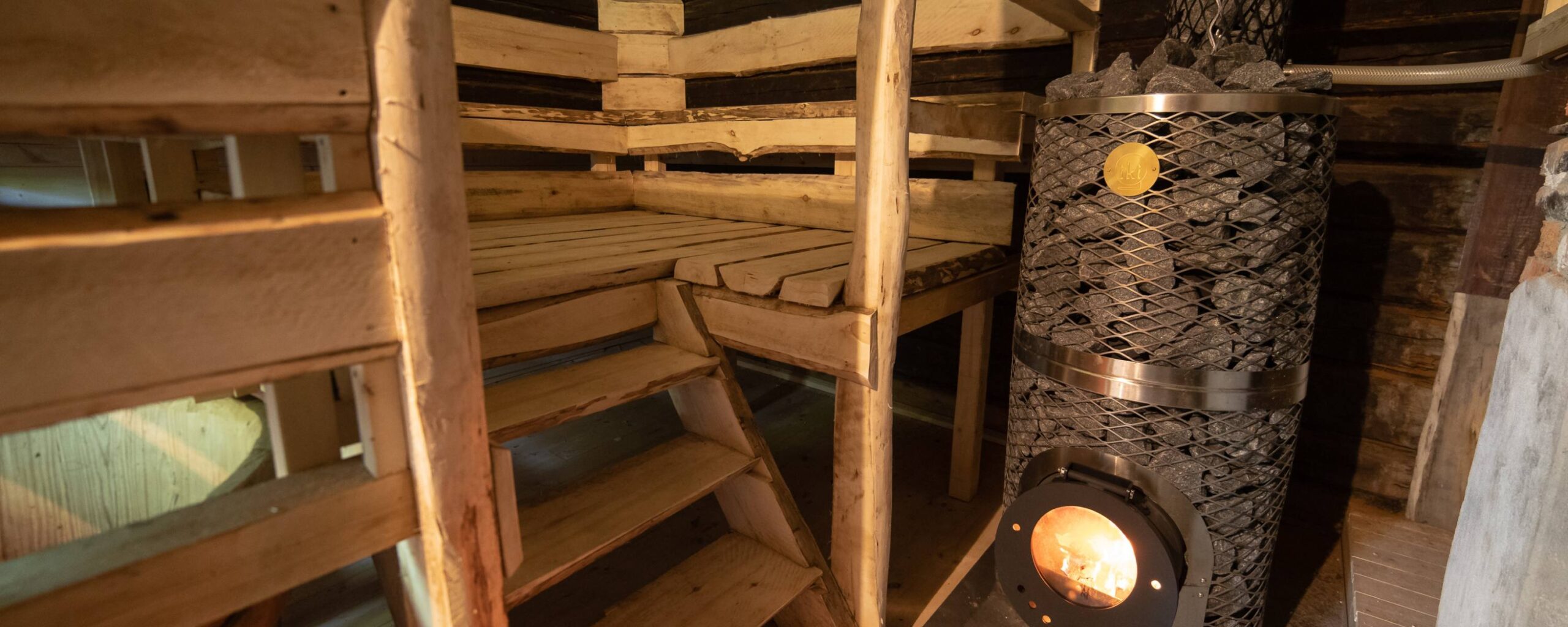 homepage-sauna-fire-winter-night